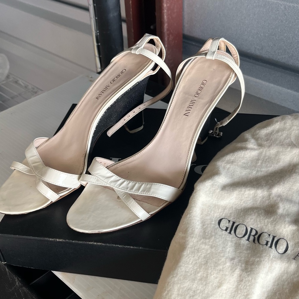 Giorgio Armani Women's Cream Sandals